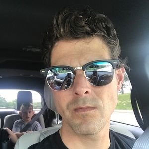 Meet your Posher, Collin